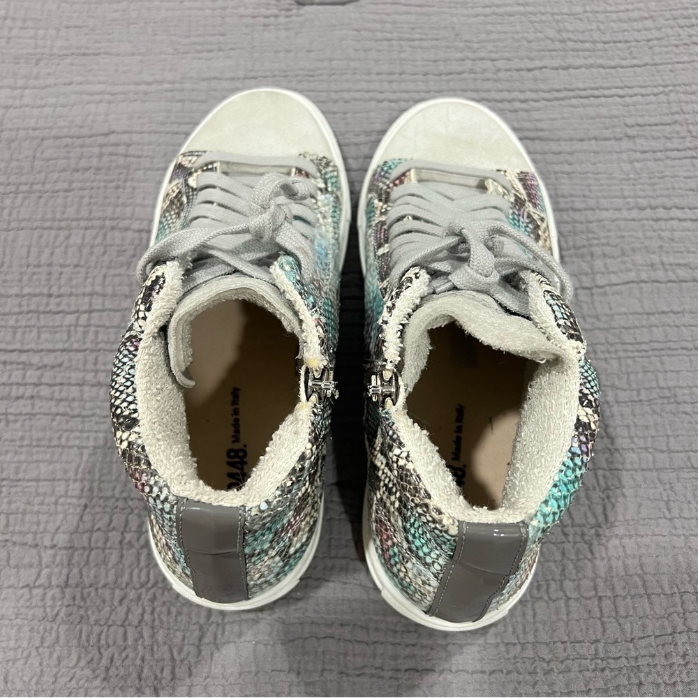 P448 Star Embossed High Top Sneaker 38 EU Ice Python Snake Print - Picture 6 of 10